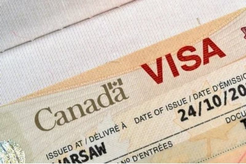 Hồ sơ xin visa Canada 