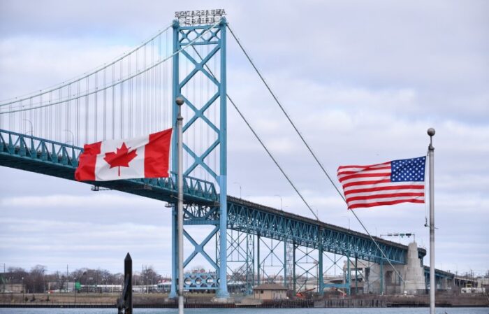 Canada dự định mở cửa biên giới Mỹ