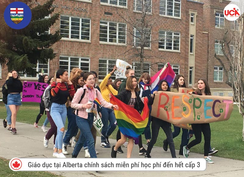Giáo dục tại Alberta chính sách miễn phí học phí đến hết cấp 3