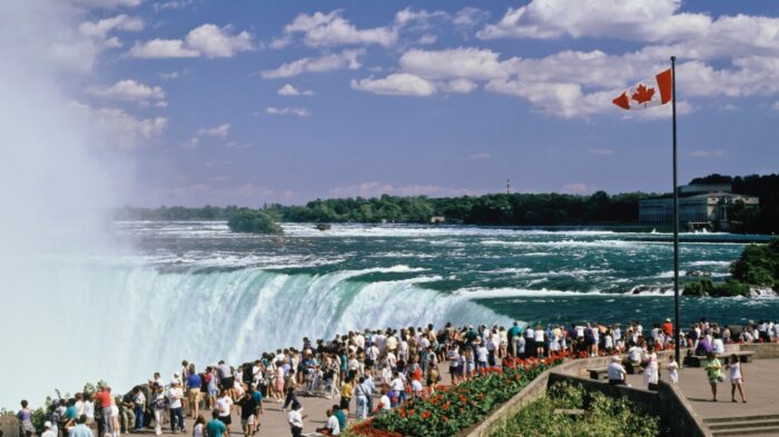 Vẻ đẹp hùng vĩ từ thác Niagara